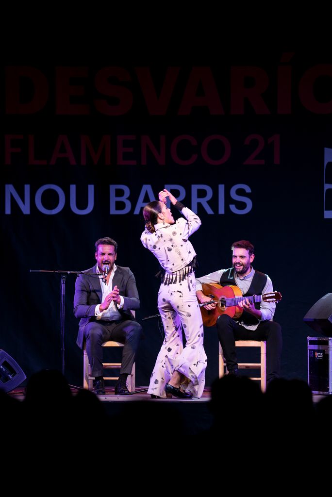 Actuació  de ball flamenc de la Patricia Guerrero acompanyada del guitarrista Dani de Morón i del cantant de flamenc Matías López "El Mati" al festival de flamenc Desvarío