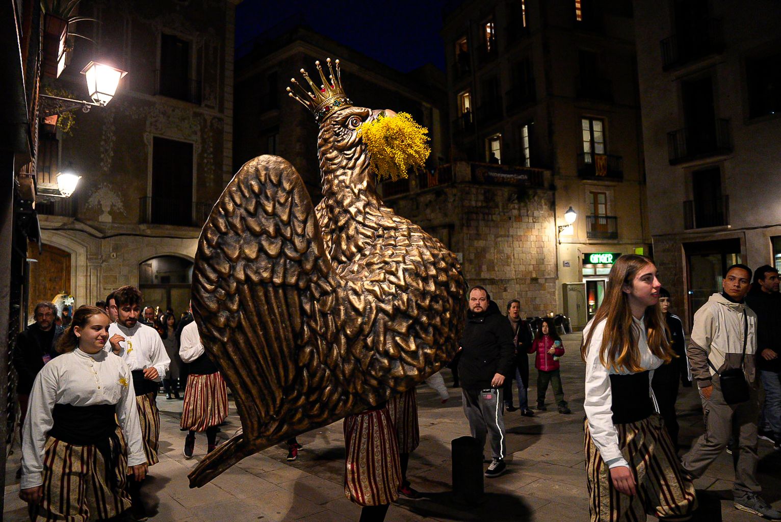 Cercavila de celebració dels 650 anys de l'Àliga de la Ciutat de Barcelona