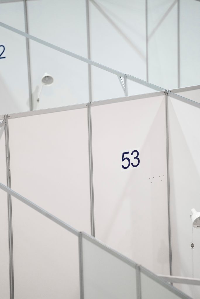 Emplafonat per a box a la pista del CEM Claror Barceloneta