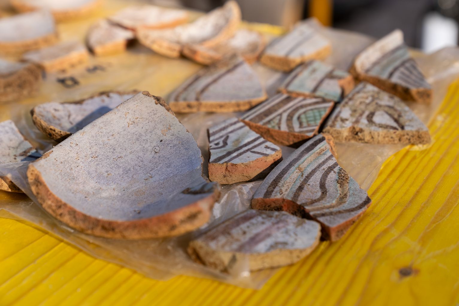 Restes de ceràmiques localitzades durant les obres d’urbanització de la Rambla