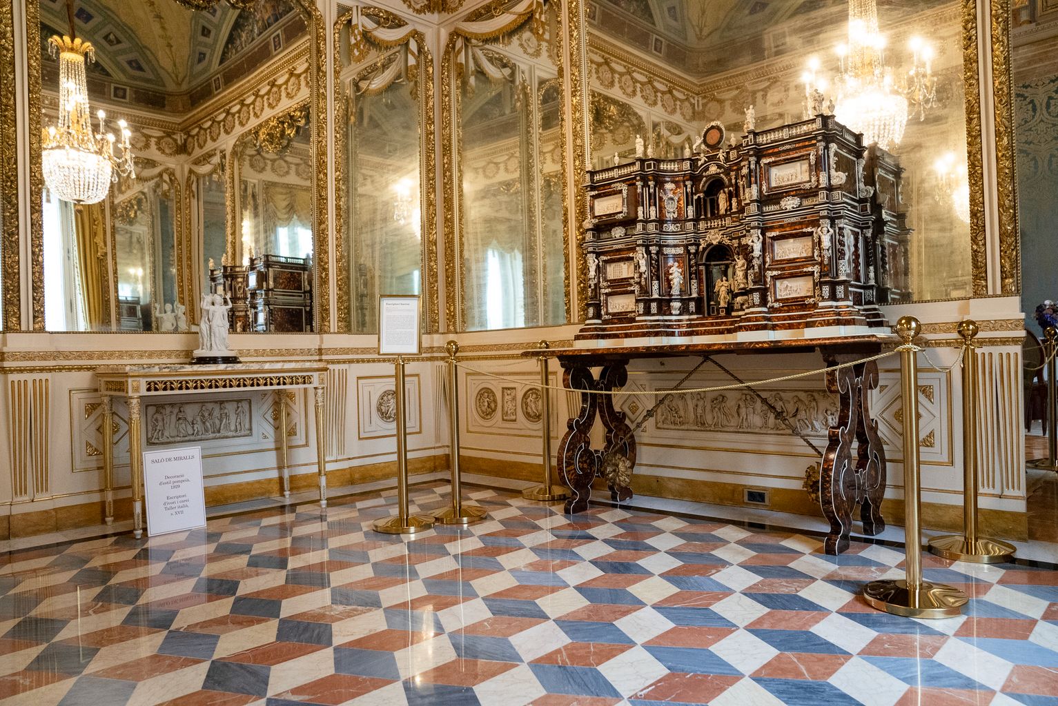 Sala dels Miralls del Palauet Albéniz