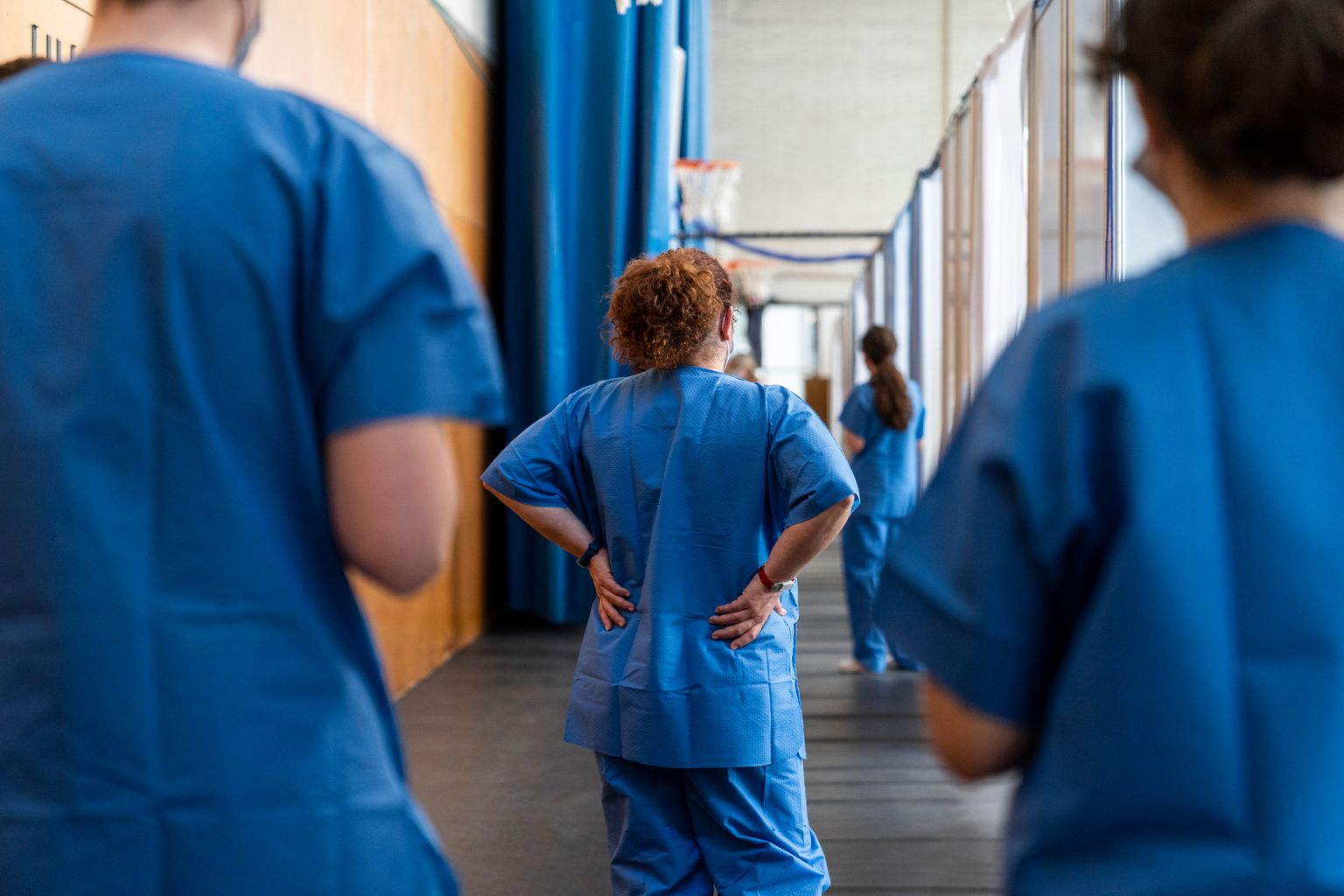 Personal sanitari al CEM Guinardó espera instruccions