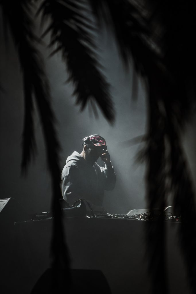 Concert de Kiddy Smile a les festes de la Mercè 2025 El cantant punxa i canta a l’escenari