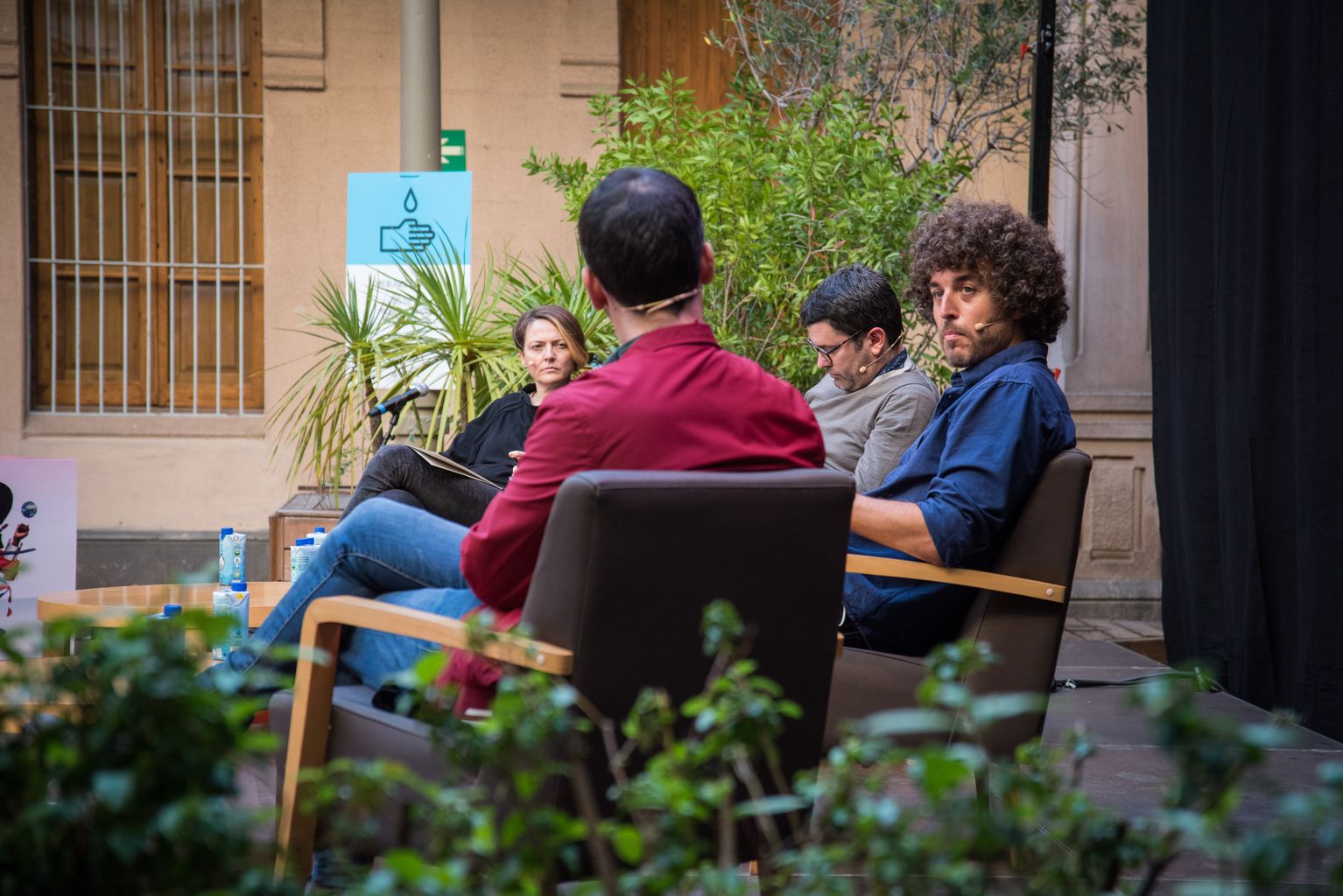 Taula rodona "La temptació autoritària. El desafiament de la nova dreta radical" a la Model. A l'escenari: Rubén Martínez Moreno, Steven Forti, Ramon González Férriz i Nuria Alabao