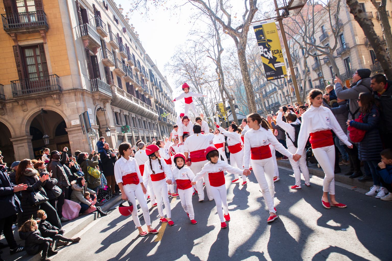 Actuació dels Falcons de Barcelona amb motiu de Santa Eulàlia