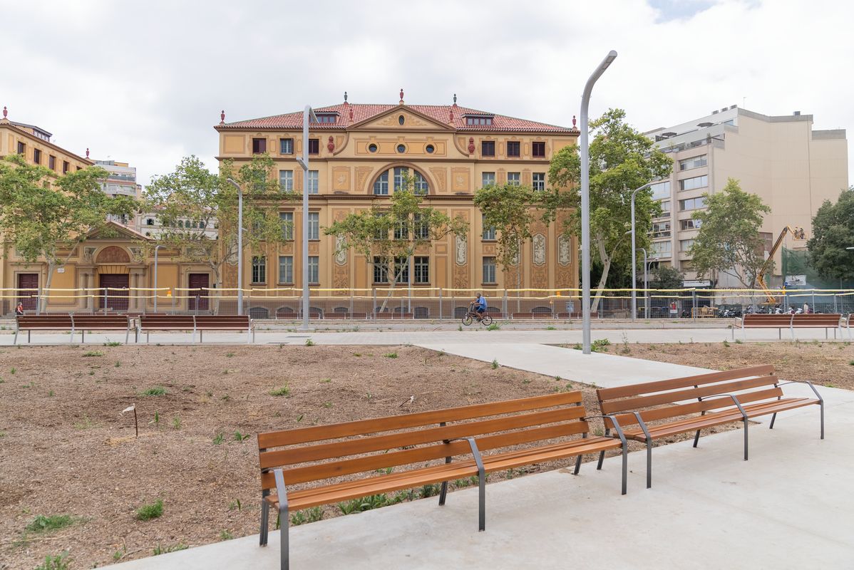 
             Vista de les obres des del parc de Pablo Neruda mirant l