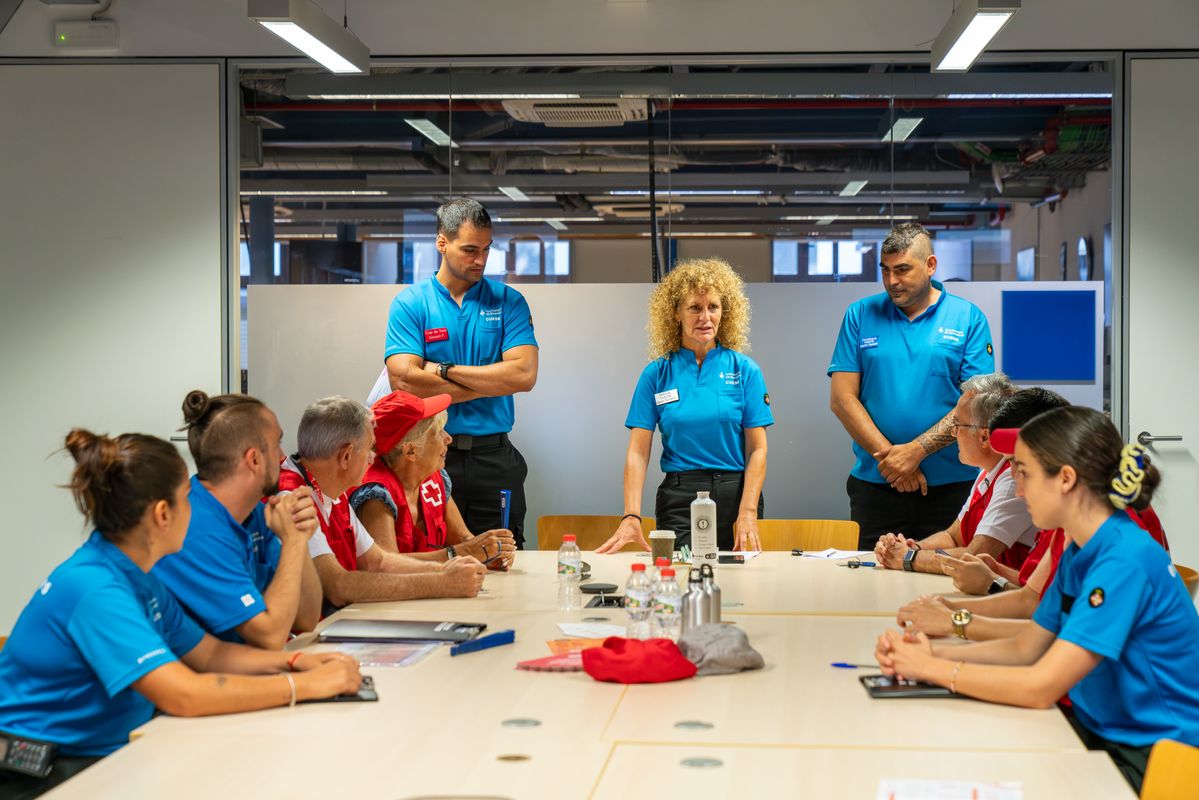
             Reunión del dispositivo del Centro de Urgencias y Emergencias Sociales de Bar...
             Autor: Júlia Arnau
             Ver los detalles de la imagen Reunión del dispositivo del Centro de Urgencias y Emergencias Sociales de Bar...
             
