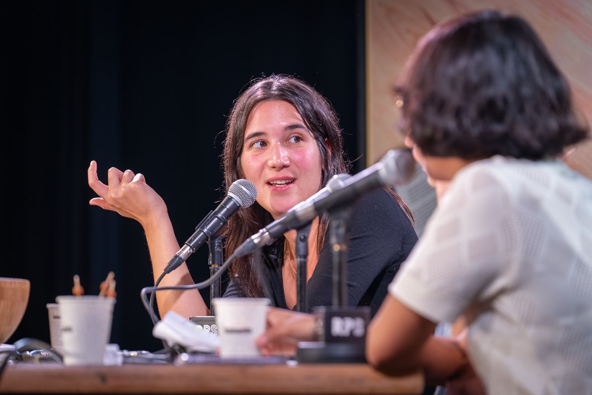 
             Oye Sherman durant un moment de la seva intervenció al pòdcast 
