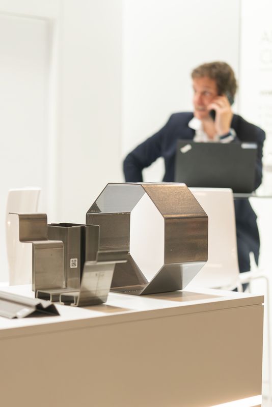 
             Estand de Construmat que muestra nuevos materiales dedicados a la construcción.
             Autor: Albert Mitjavila
             Ver los detalles de la imagen Estand de Construmat que muestra nuevos materiales dedicados a la construcción.
             