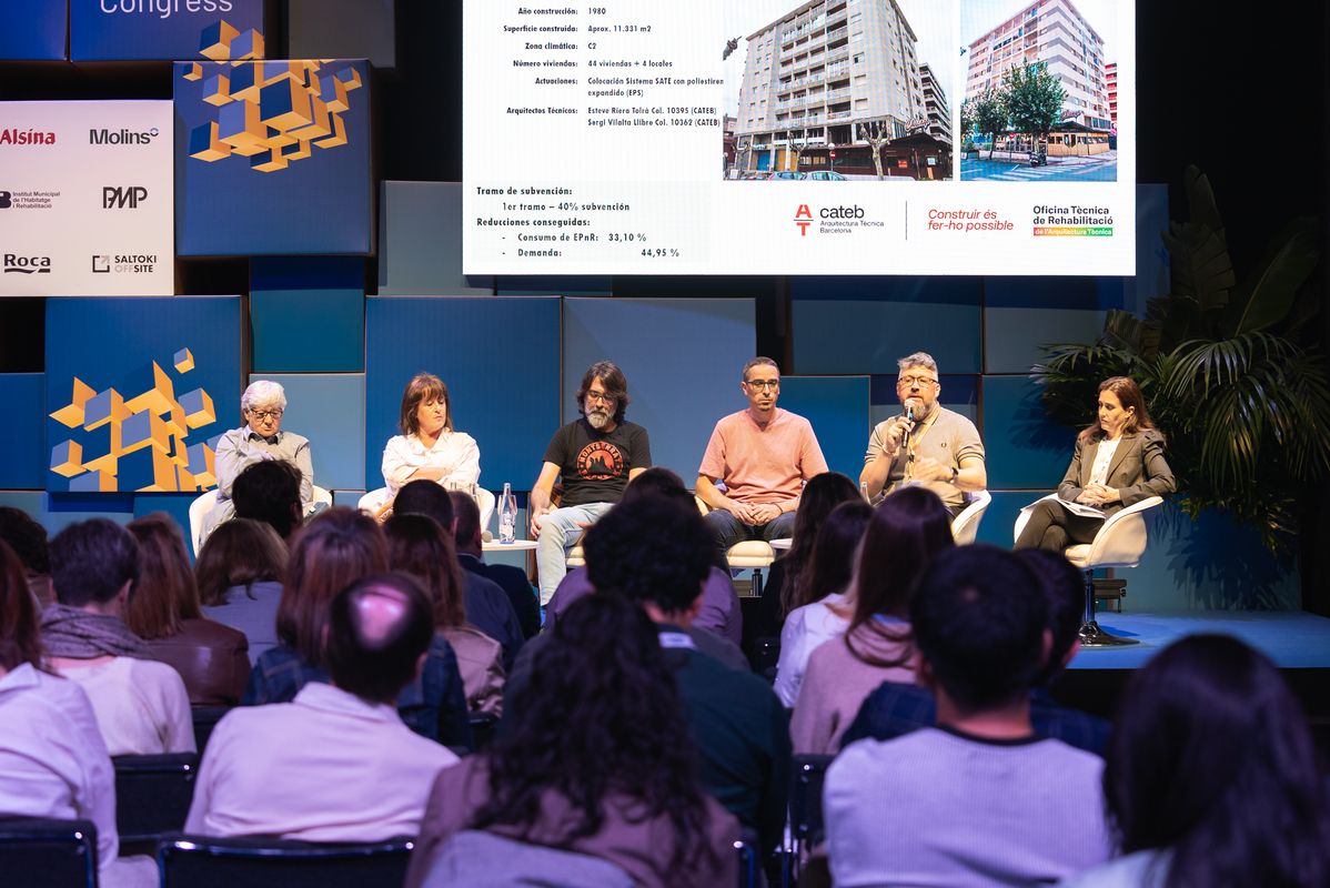 <div class='imageHoverDetail'>
             <p class='imageHoverTitle twoLineBreak'>Charla del Sustainable Building Congress de Construmat del Cateb y de la Ofic...</p>
             <p class='imageHoverAutor oneLineBreak'>Autor: Albert Mitjavila</p>
             <button class='imageHoverBtn'>Ver los detalles de la imagen <span class='sr-only'>Charla del Sustainable Building Congress de Construmat del Cateb y de la Ofic...</span></button>
             </div>