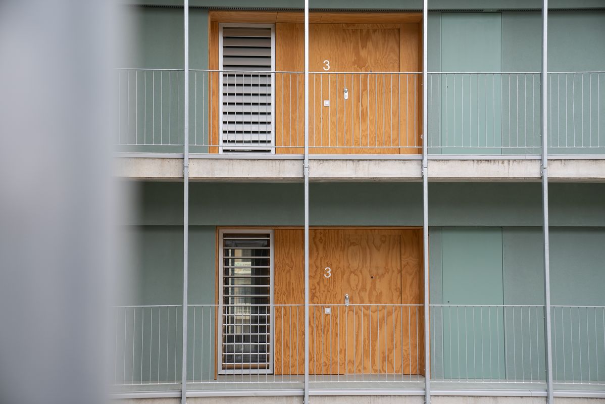
             Balconades interiors de l’edifici d’habitatge públic de l’Illa Glòries
             Autor: Martí Petit
             Mostra els detalls de la imatge Balconades interiors de l’edifici d’habitatge públic de l’Illa Glòries
             