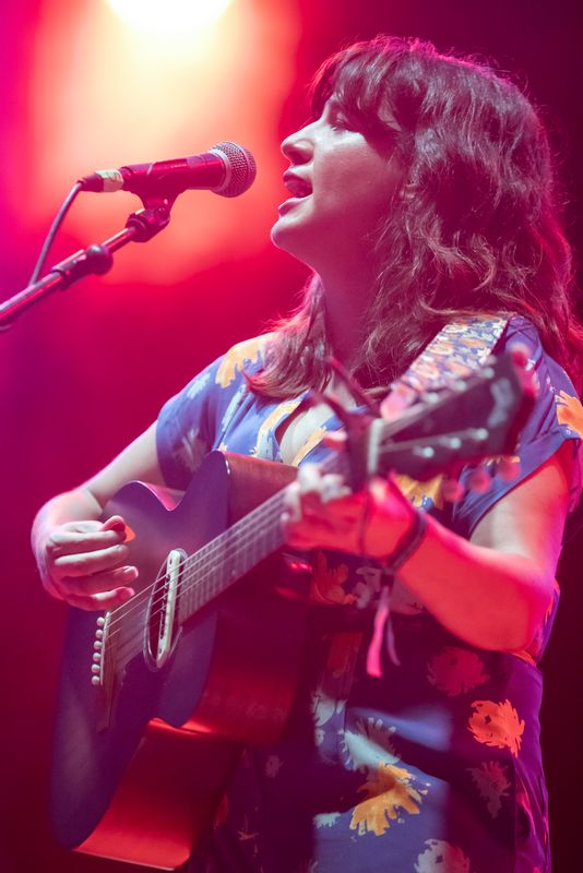 <div class='imageHoverDetail'>
             <p class='imageHoverTitle twoLineBreak'>La cantant Joana Serrat en un moment de l'actuació dins de "La Mercè és Músic...</p>
             <p class='imageHoverAutor oneLineBreak'>Autor: Xavi Torrent</p>
             <button class='imageHoverBtn'>Mostra els detalls de la imatge <span class='sr-only'>La cantant Joana Serrat en un moment de l'actuació dins de "La Mercè és Músic...</span></button>
             </div>