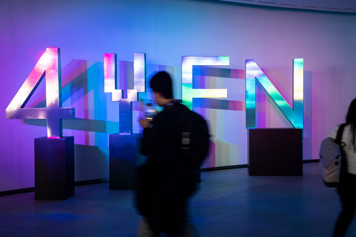 
             Logotipo luminoso del evento 4YFN
             Autor: Martí Petit
             Ver los detalles de la imagen Logotipo luminoso del evento 4YFN
             