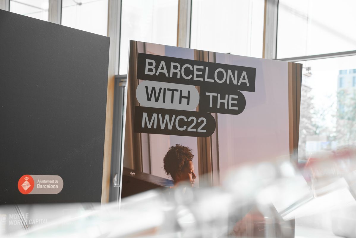 
             Cartell de l’Ajuntament de Barcelona del Mobile World Congress 2022
             Autor: Martí Petit
             Mostra els detalls de la imatge Cartell de l’Ajuntament de Barcelona del Mobile World Congress 2022
             