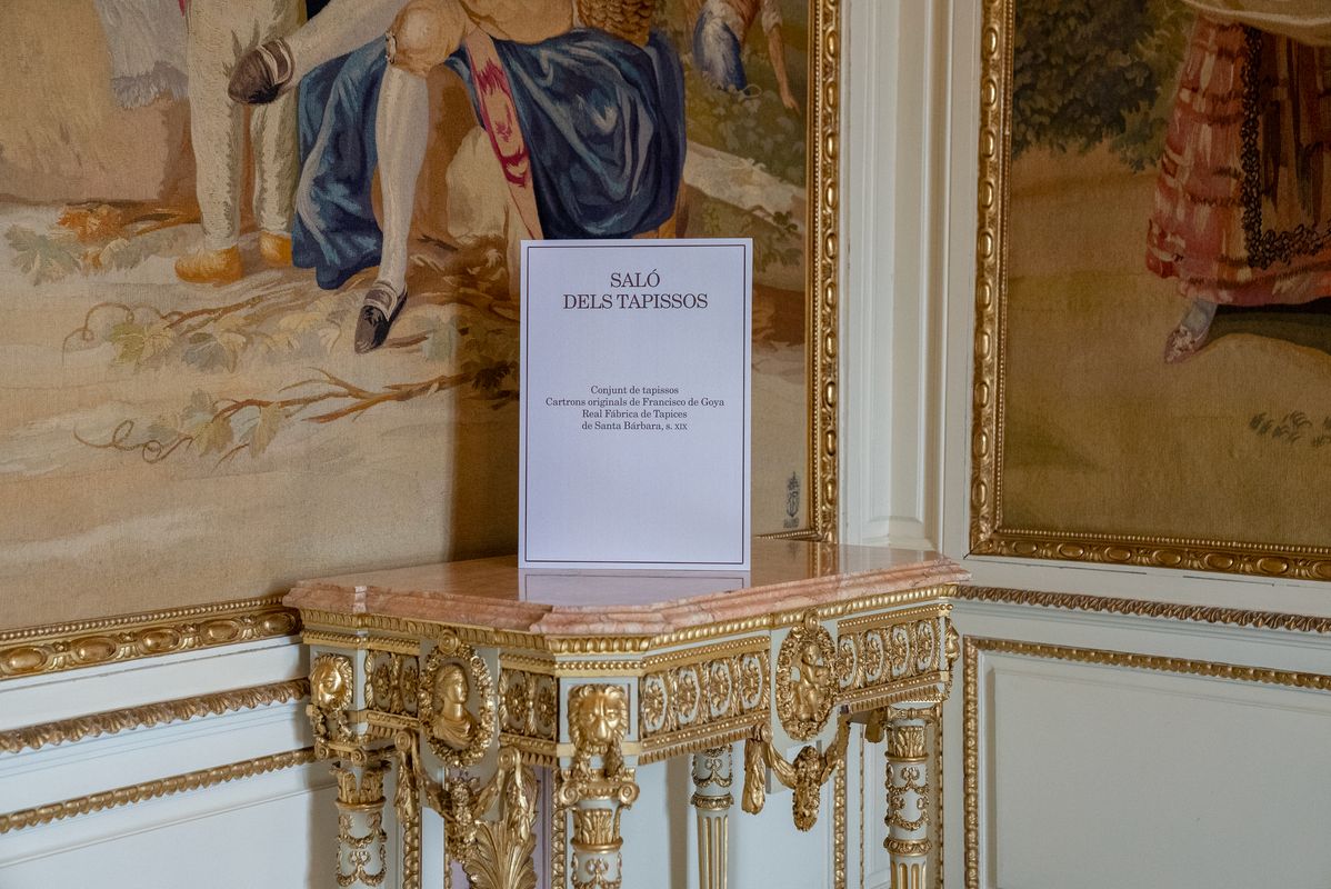 
             Informació sobre el Saló dels Tapissos del Palauet Albéniz
             Autor: Martí Petit
             Mostra els detalls de la imatge Informació sobre el Saló dels Tapissos del Palauet Albéniz
             