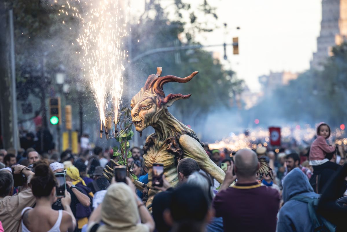 
             Follet Nébula de la Trinitat Vella participant en el Correfoc de la Mercè 202...
             Autor: Xavi Torrent
             Mostra els detalls de la imatge Follet Nébula de la Trinitat Vella participant en el Correfoc de la Mercè 202...
             