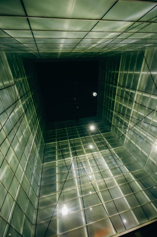 <div class='imageHoverDetail'>
             <p class='imageHoverTitle twoLineBreak'>Instal·lació artística 'Rising', de Mouawad + Laurier, al Festival Llum BCN 2...</p>
             <p class='imageHoverAutor oneLineBreak'>Autor: Xavi Torrent</p>
             <button class='imageHoverBtn'>Mostra els detalls de la imatge <span class='sr-only'>Instal·lació artística 'Rising', de Mouawad + Laurier, al Festival Llum BCN 2...</span></button>
             </div>