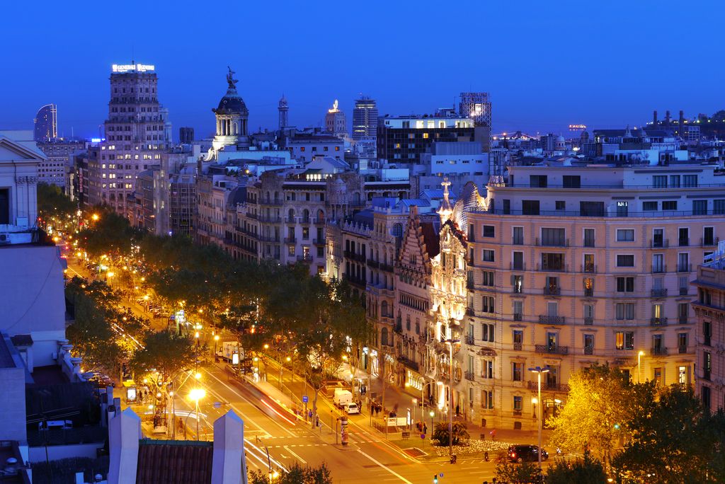 Passeig de Gràcia al capvespre