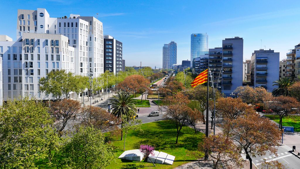 Vista de la plaça de Pau Vila