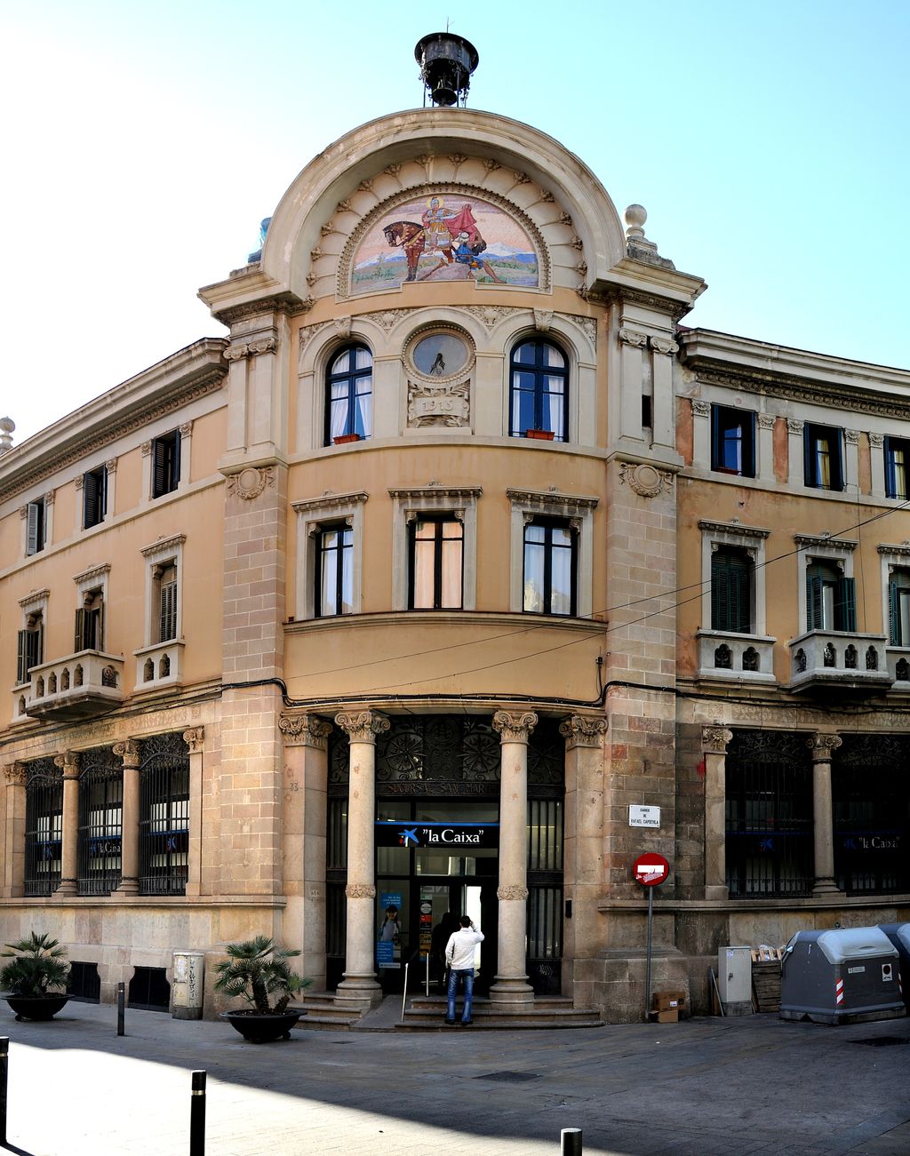 Sucursal de "la Caixa" al Clot