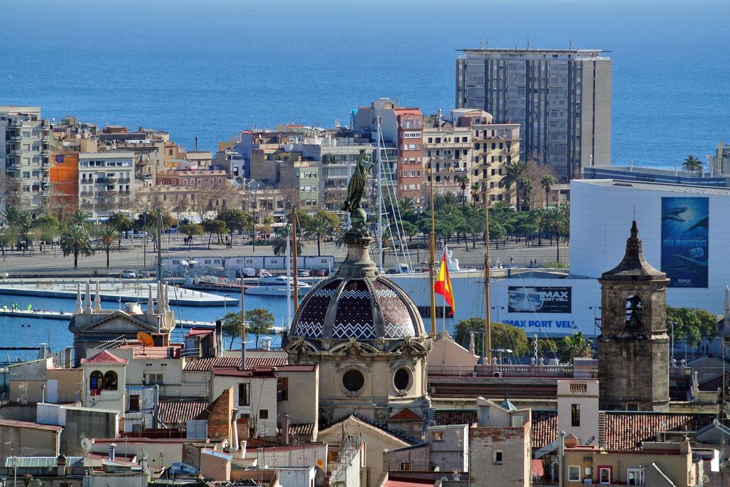 Vista parcial de Ciutat Vella amb la basílica de la Mare de Déu de la Mercè