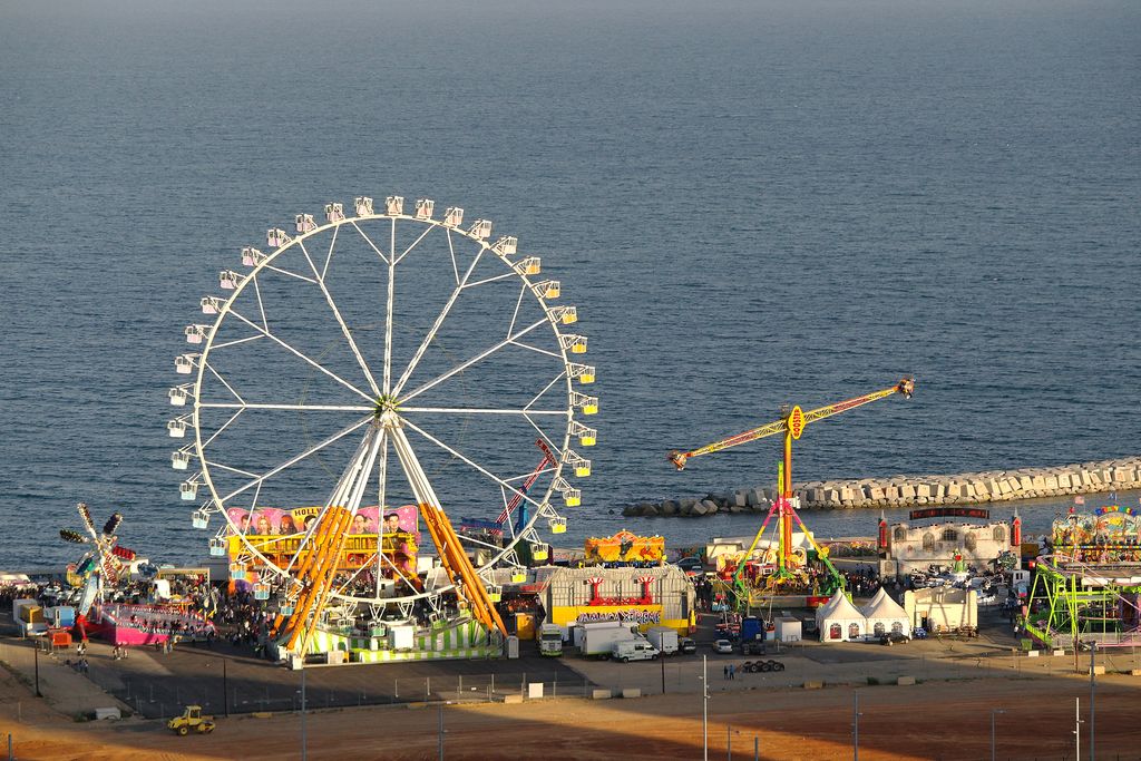 Fira d'Abril. Atraccions de fira