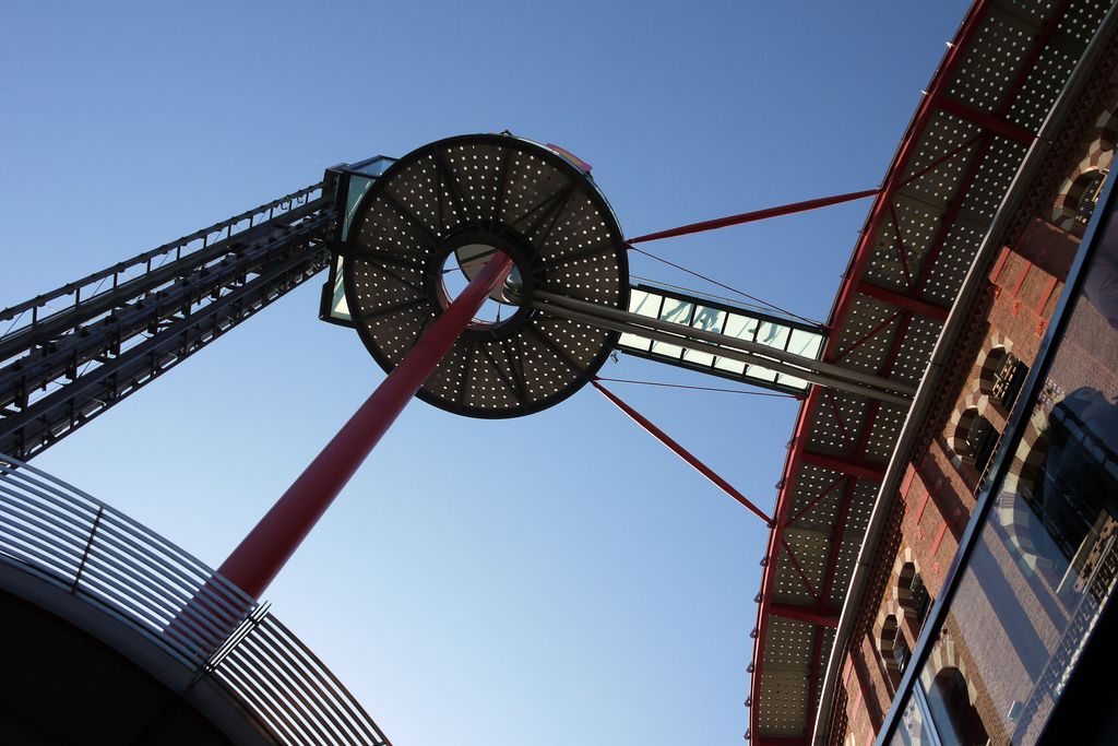 Centre Comercial Les Arenes. Ascensor