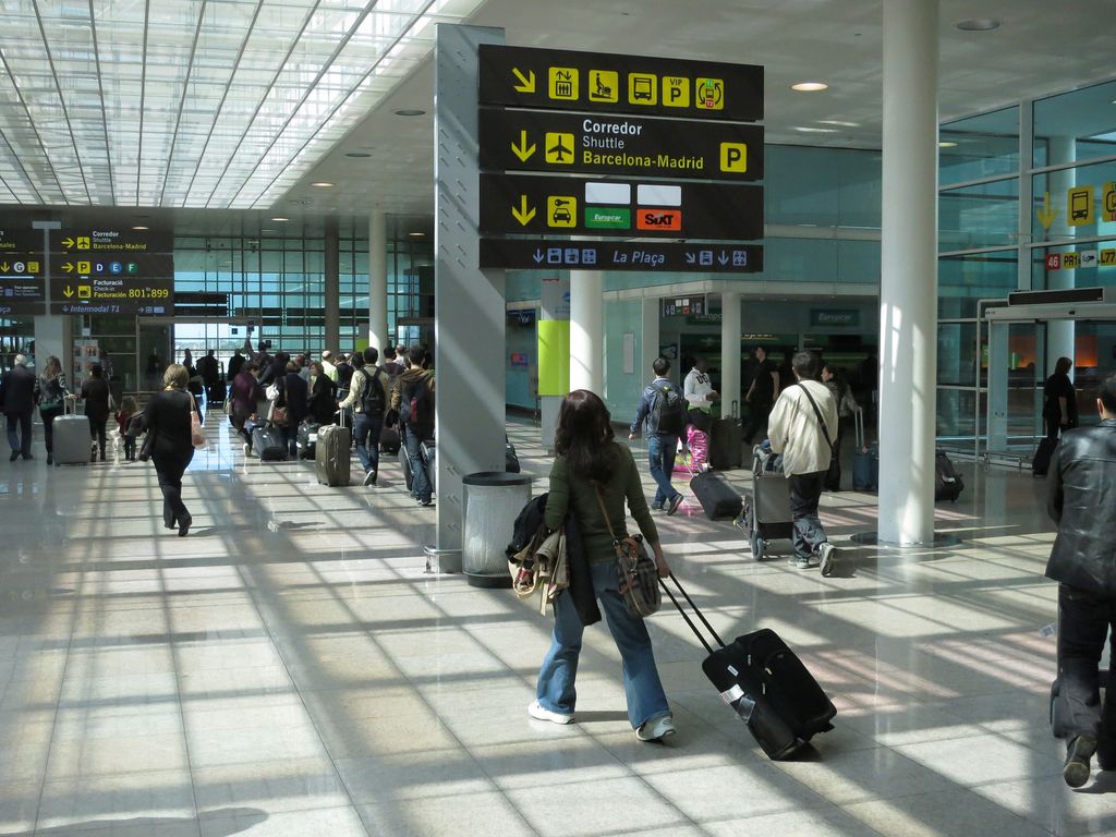 Aeroport de Barcelona. Interior de la Terminal 1