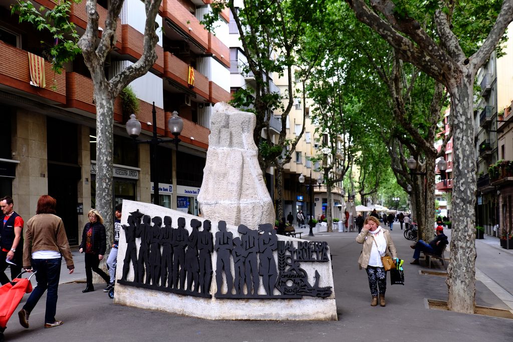 Rambla del Poblenou. Monument Al Doctor Trueta