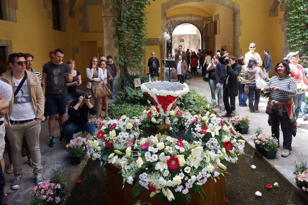 Corpus. L'ou com balla. Palau del Lloctinent