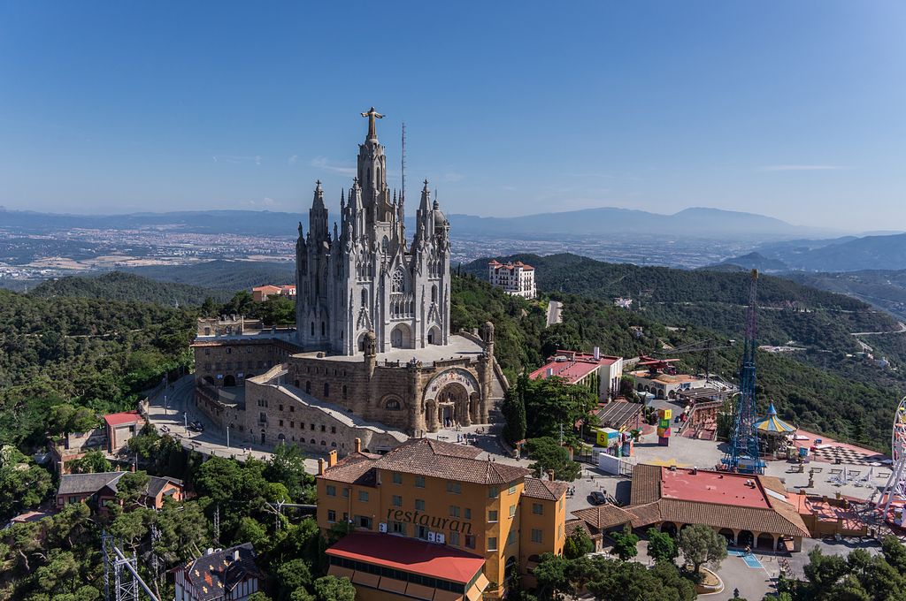 Vista aèria del Tibidabo