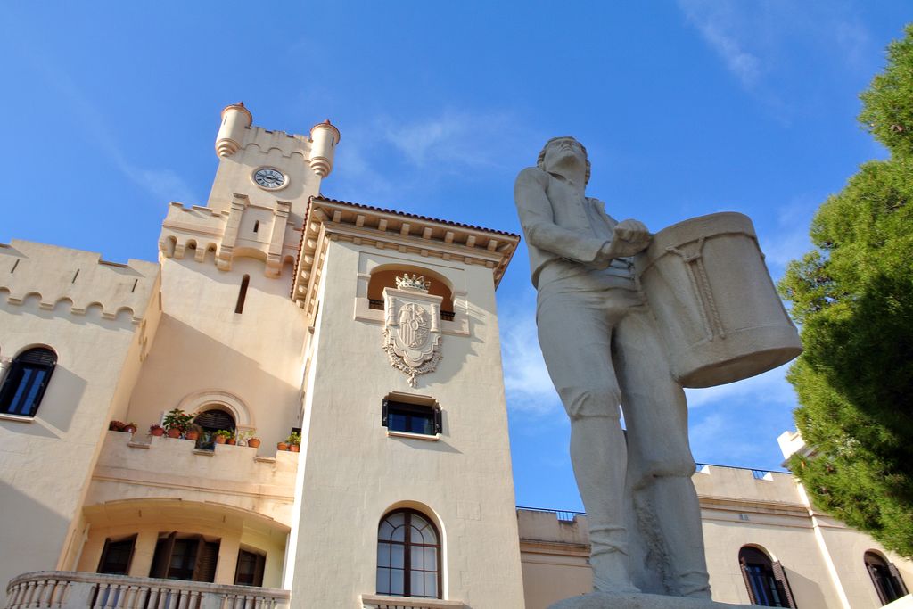 Caserna del Bruc Escultura del Timbaler del Bruc