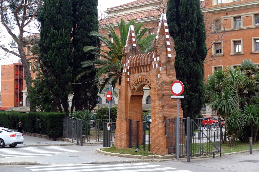 Porta est de la Finca Güell