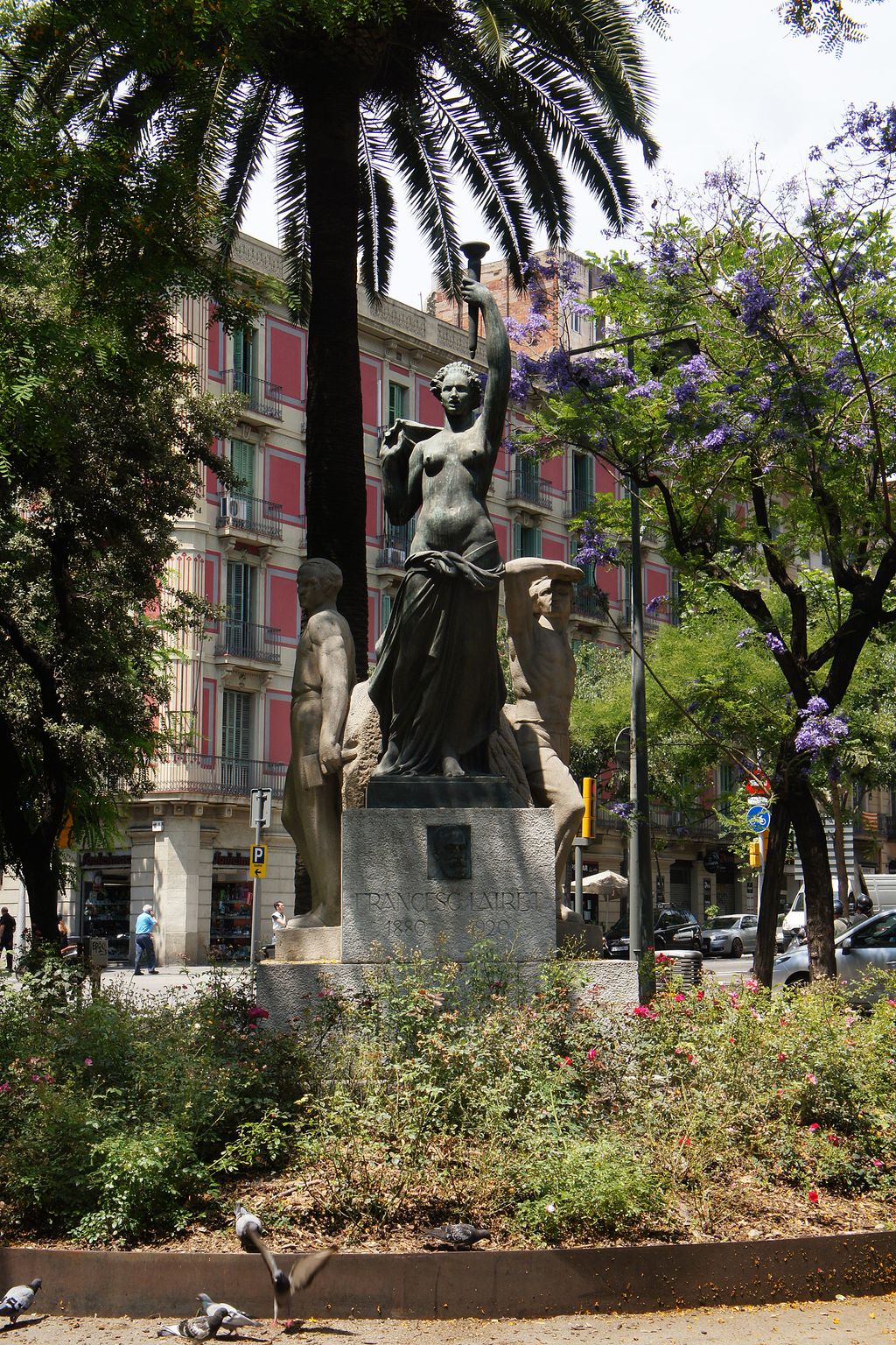 Monument a Francesc Layret