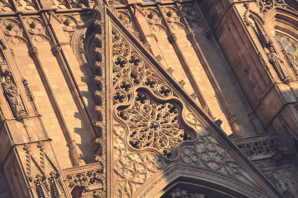 Catedral. Detall de la façana