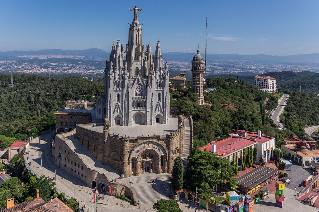 Vista aèria del Tibidabo