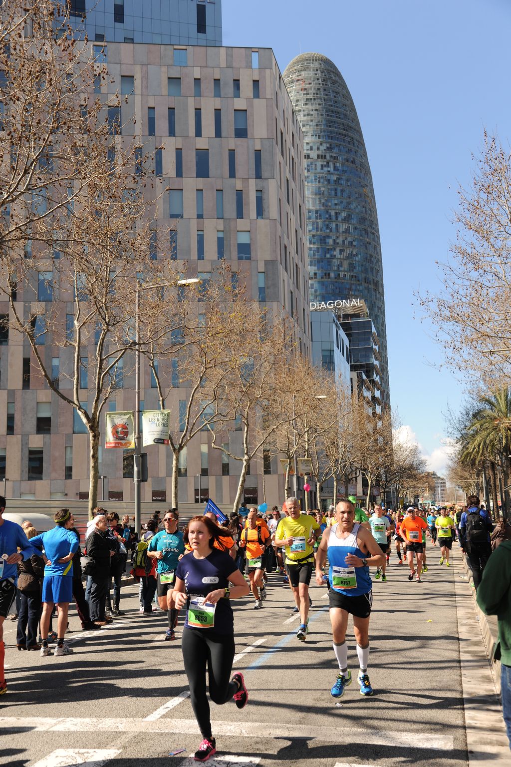 Marató de Barcelona 2015. Corredors per la Diagonal a la zona de les Glòries