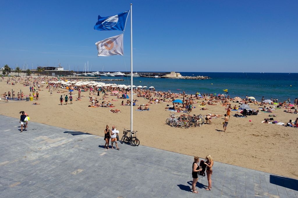 Platja del Somorrostro. Bandera blava de qualitat