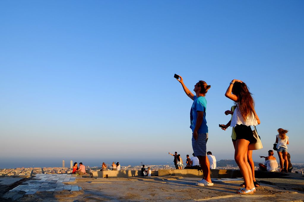 Turó de la Rovira. Visitants al búnquer