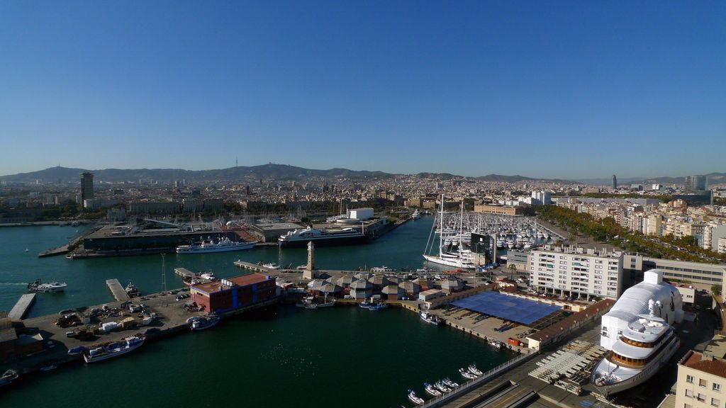 Vista panoràmica del Port Vell i el Moll de Pescadors