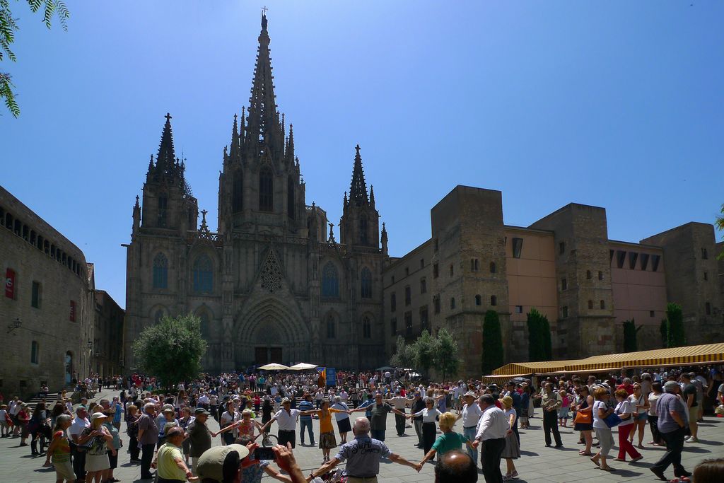 Sardanes al pla de la Seu