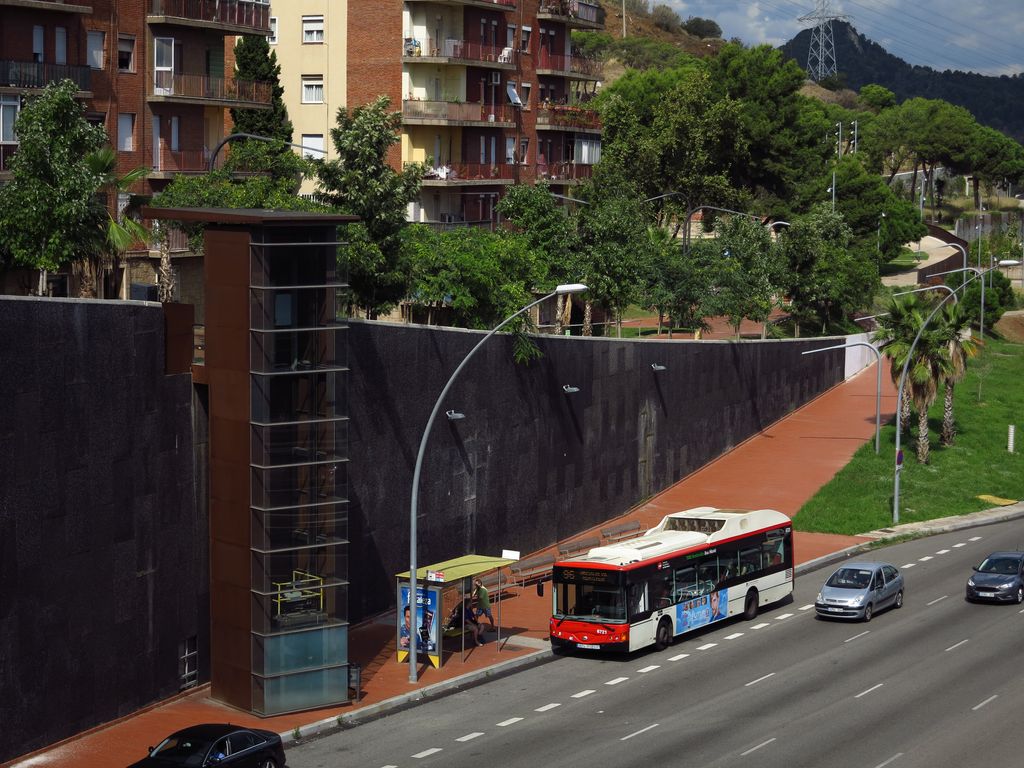 Pont de Sarajevo. Accessos