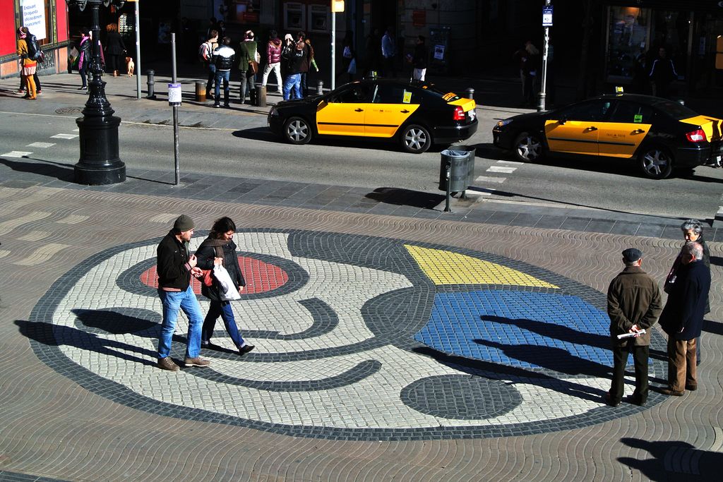 Mosaic del Pla de l'Os (paviment Miró)