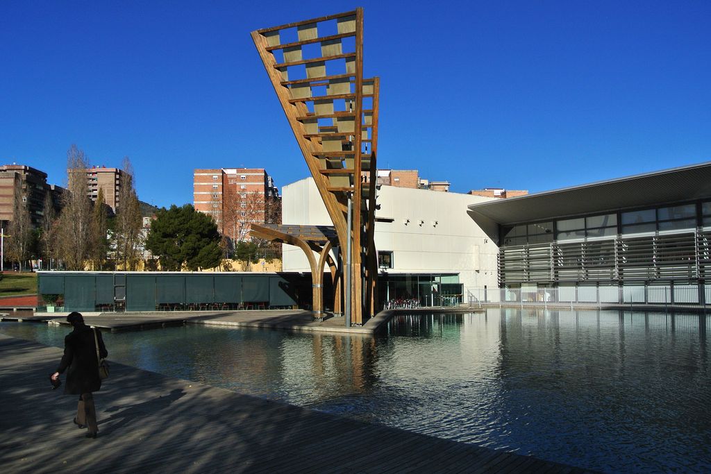 Parc Tecnològic BCN Nord. Llac i fanals