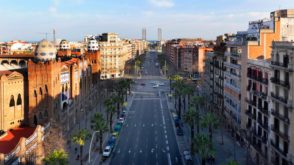 Carrer de la Marina des de La Monumental fins al litoral