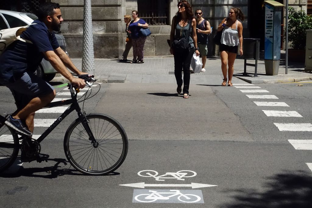 Carril bici al carrer de Girona