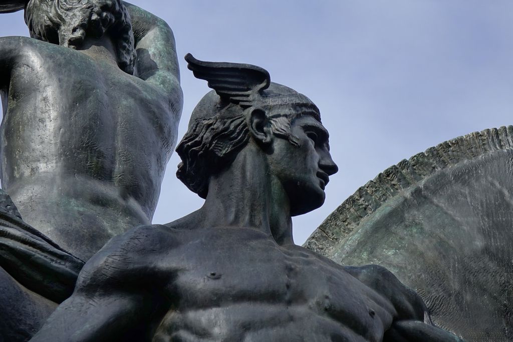 Escultura Barcelona, de Frederic Marès. Detall del cap d'Hermes