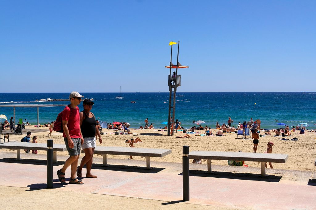 Platja de la Nova Icària. Socorrista