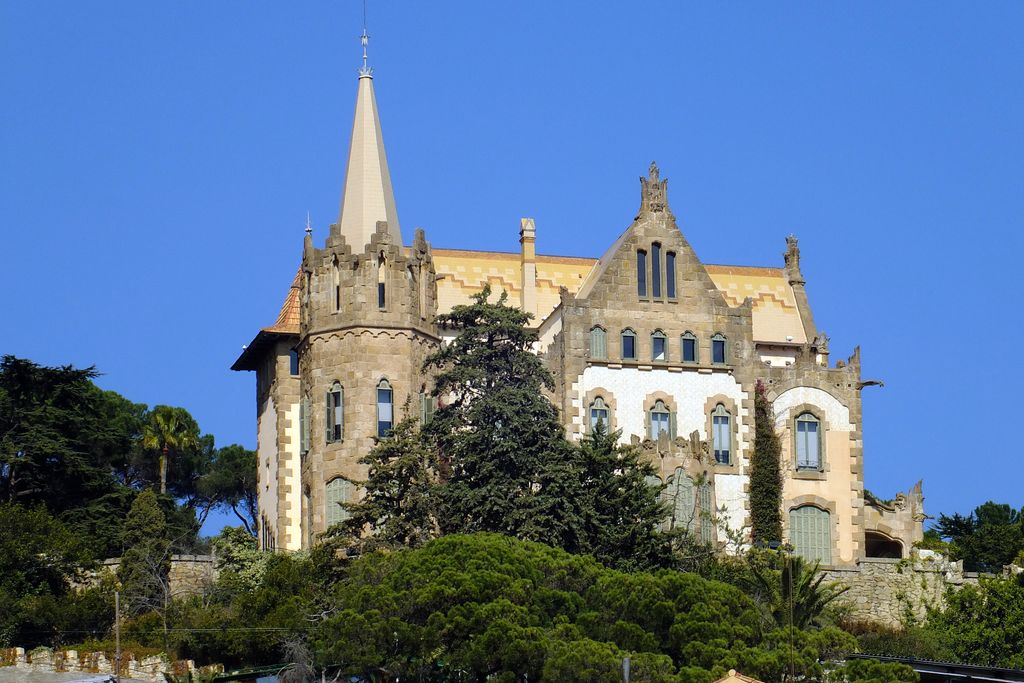 Torre Arnús (El Pinar). Torres i golfes