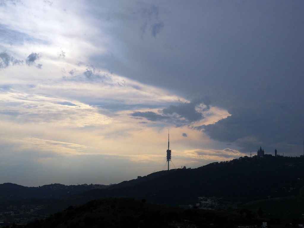 Serra de Collserola al capvespre